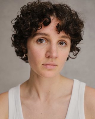 Headshot of Friedli Walton