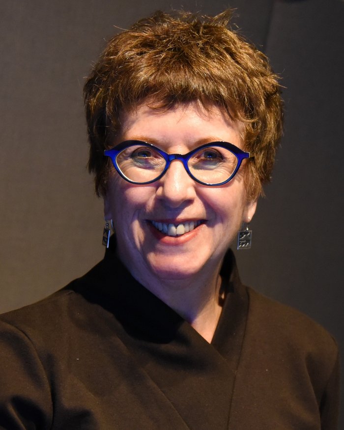 Headshot of voice tutor Julia Moody