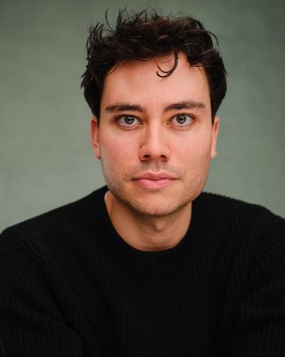 Headshot of Max Longmuir