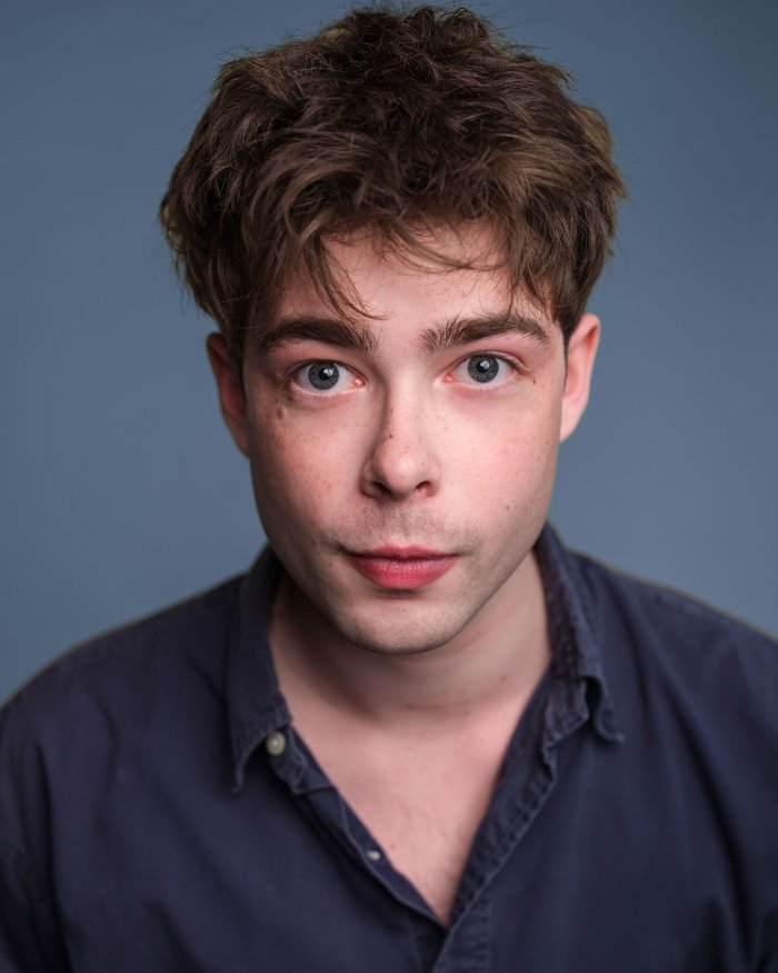 Headshot of Oliver Ridgway