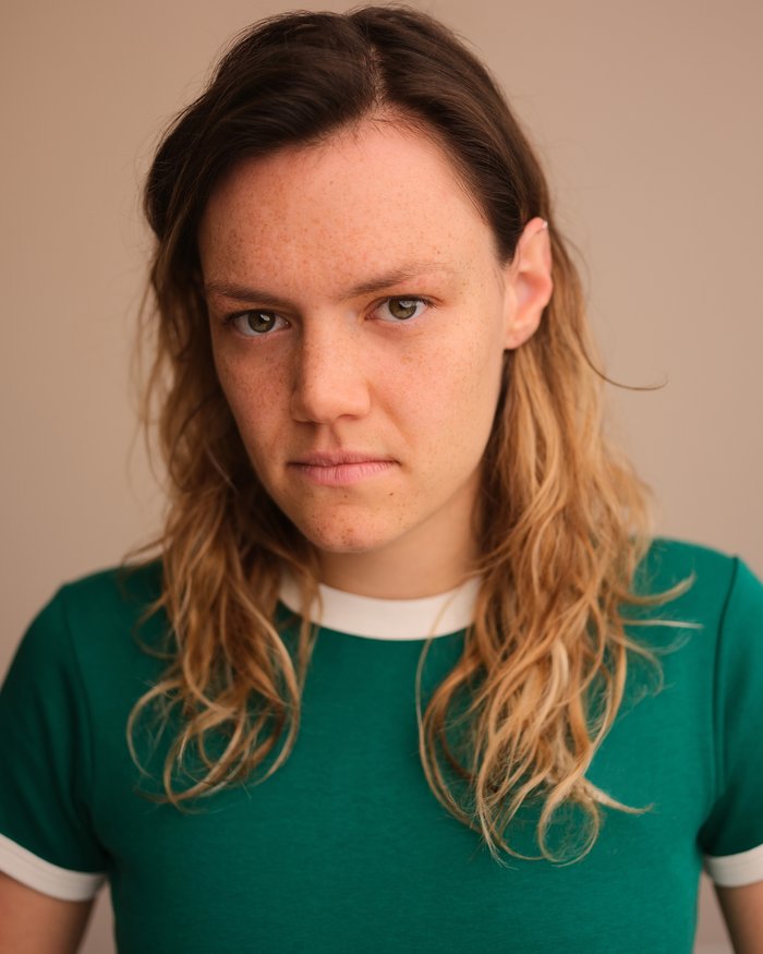 Headshot of Sian Davis