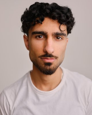 Headshot of Zain Hussain