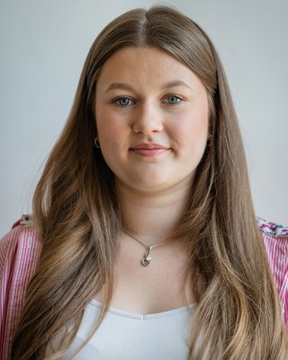 Headshot of Rebekah Aiken