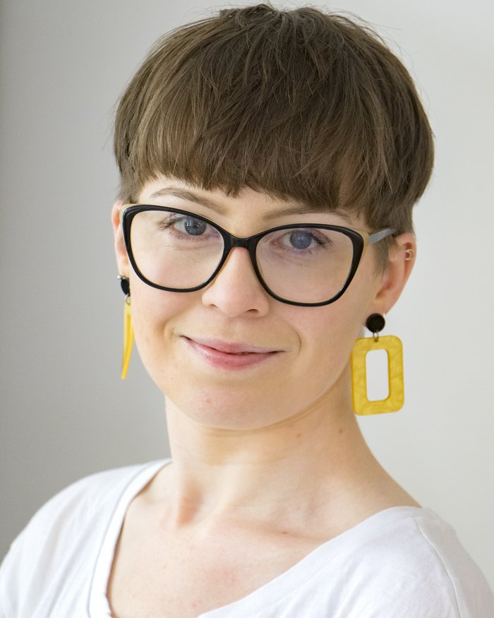 Headshot of Sorcha Ni Fhloinn