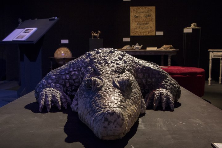 A life like model of a crocodile