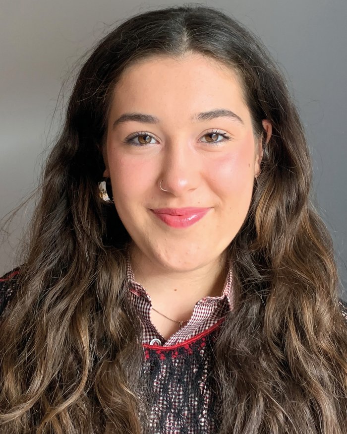 Headshot of Eliana Levi