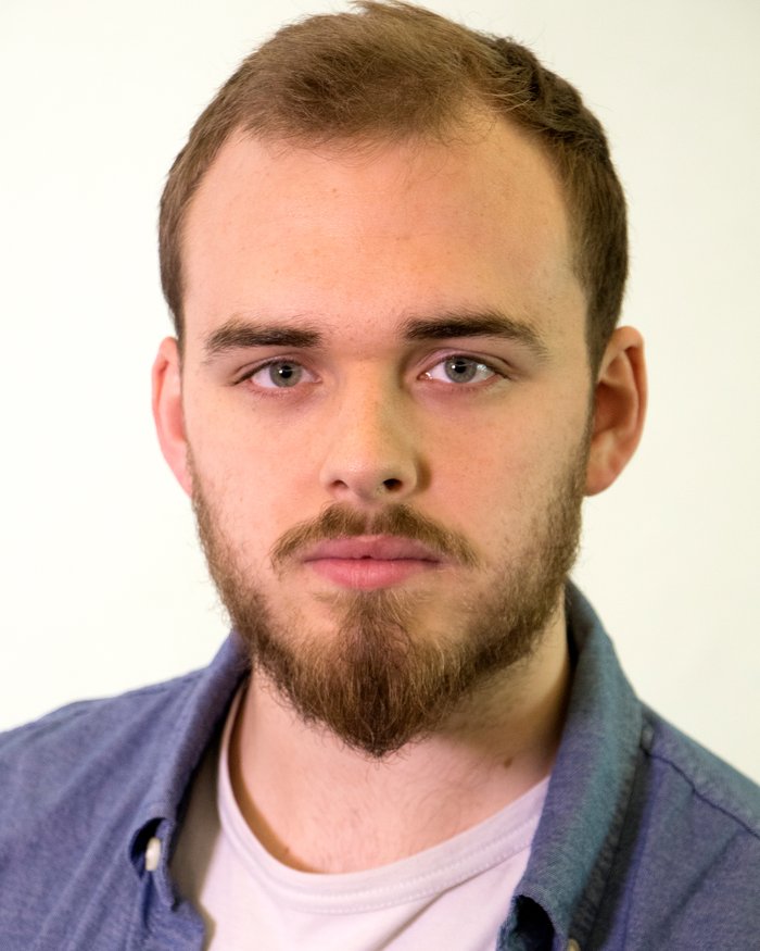 Headshot of Elliott Roberts