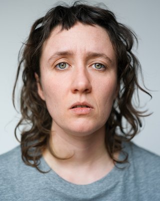 Headshot of Hannah Taverner