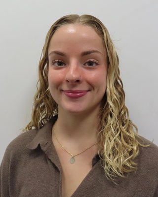 Headshot of Kerstyn Johnson