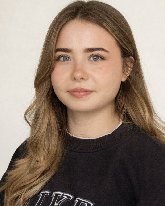Headshot of Lauren-Eve Martin