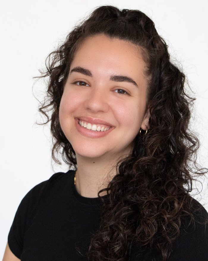 Headshot of Lydia Hervey