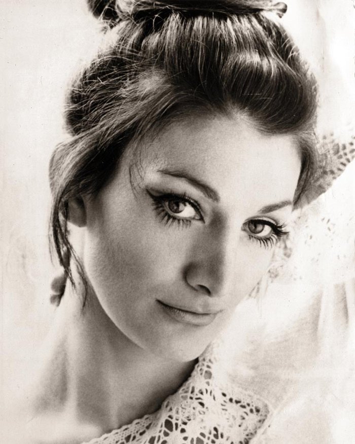 Roberta Grant — RADA