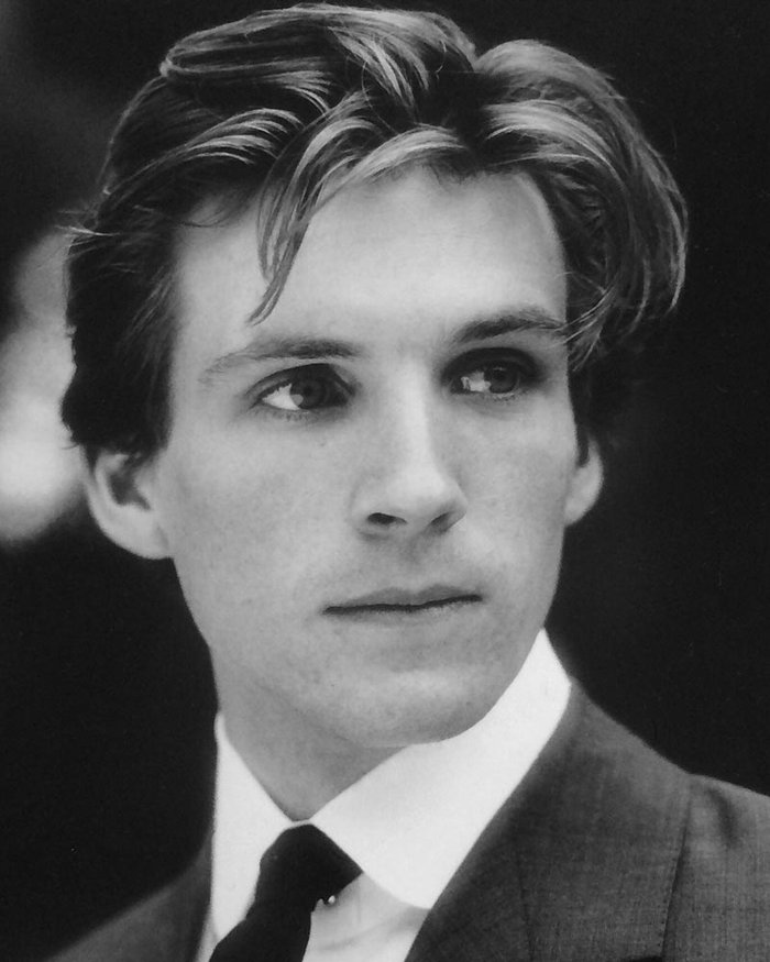 young ralph fiennes