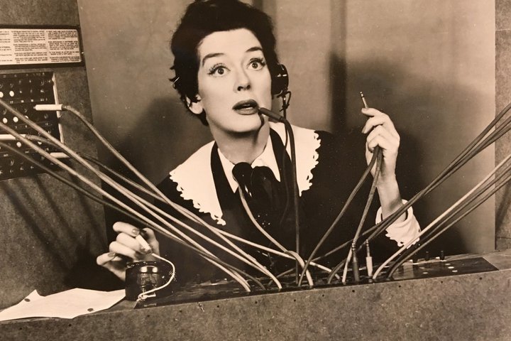 © Rosalind Russell in the original Broadway 1956 production of Auntie Mame