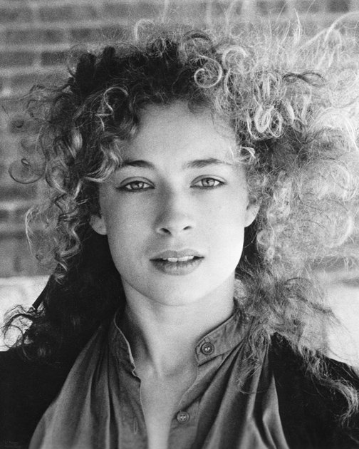 Alex Kingston — RADA